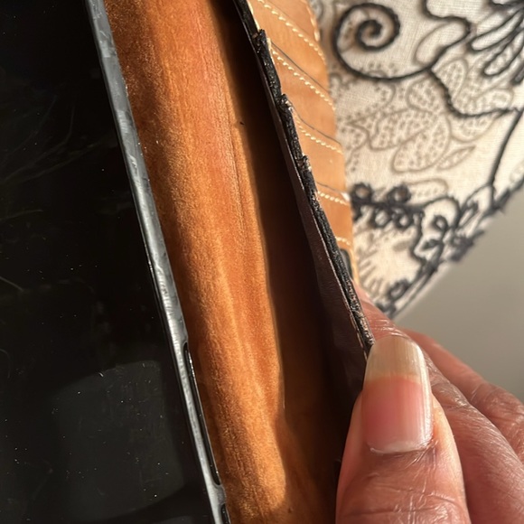 Patrica Nash Crossbody Cellphone holder - Picture 5 of 5